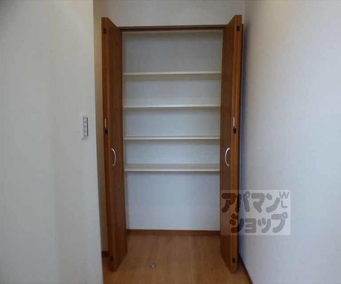 【ルミエール二条鴨川】間取