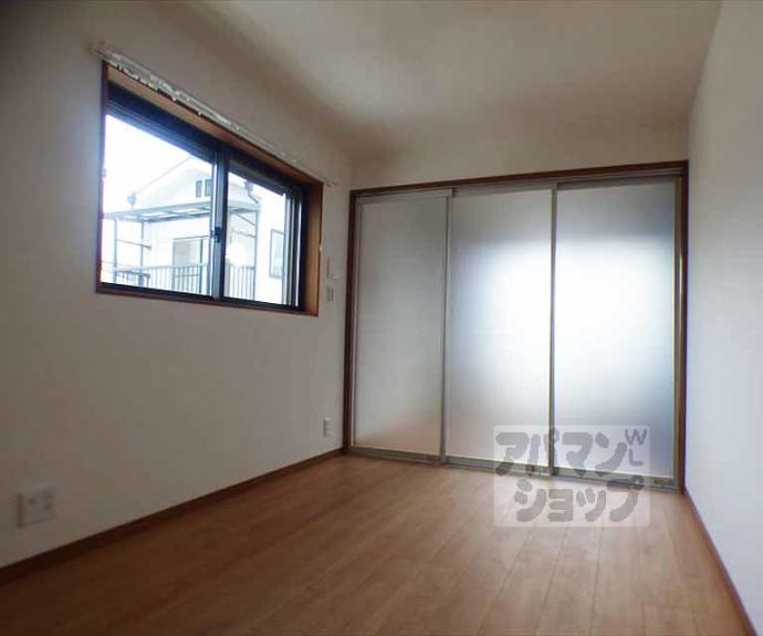 【ルミエール二条鴨川】間取