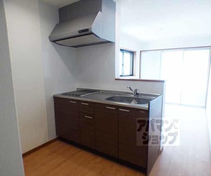 【ルミエール二条鴨川】間取