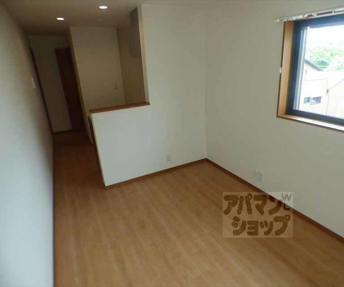 【ルミエール二条鴨川】間取