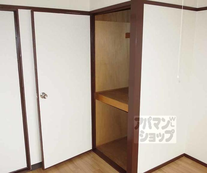 【東和ハイツ本館】間取