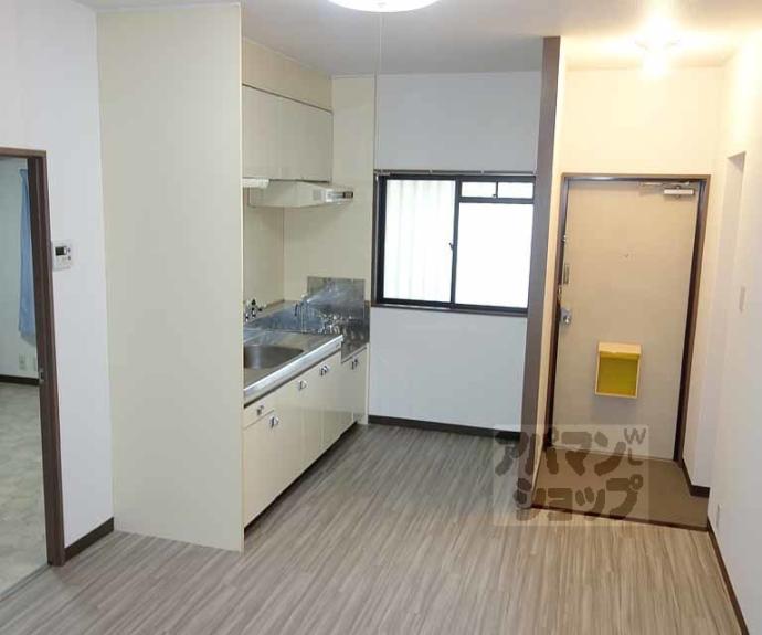 【東和ハイツ本館】間取