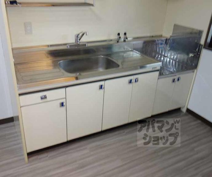 【東和ハイツ本館】間取