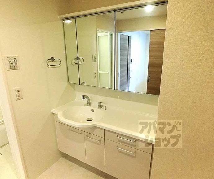 【Ｎ＇ｓ　ｃｏｕｒｔ】間取