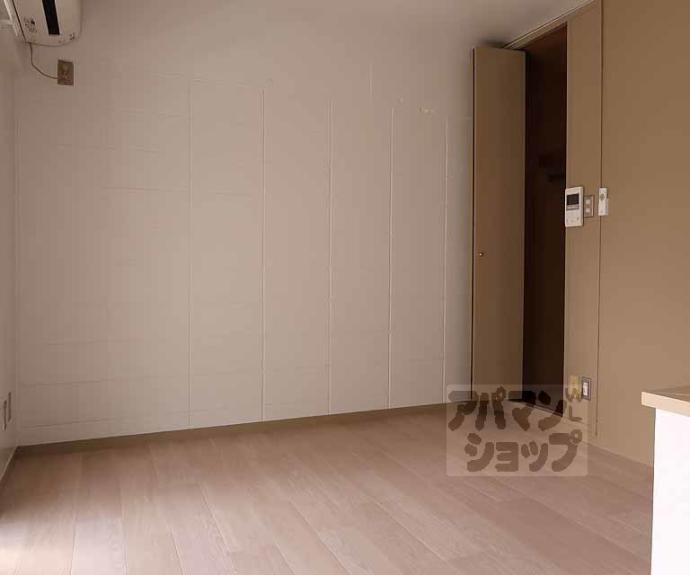 【レッドボールコート上鳥羽】間取
