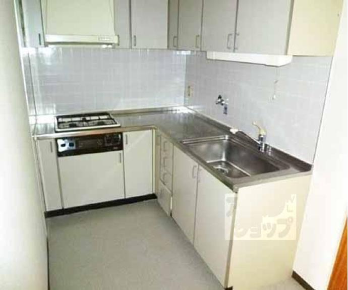 【レトロマンションⅣ】