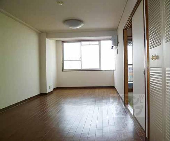 【レトロマンションⅣ】