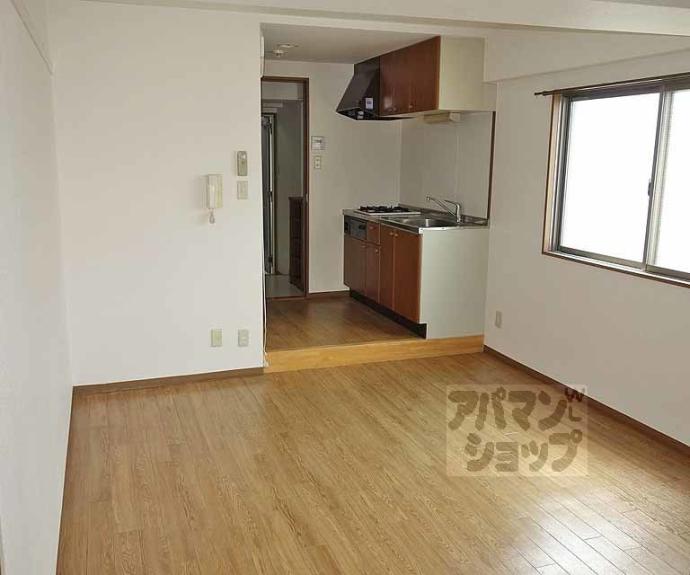 【シャイン東山】間取