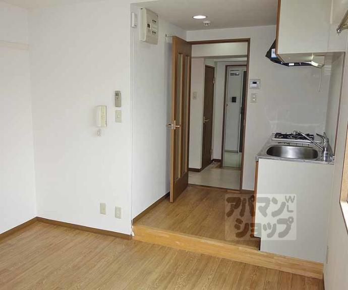 【シャイン東山】間取