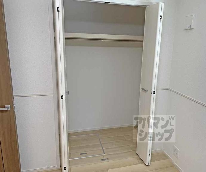 【カーサアリビオ】間取
