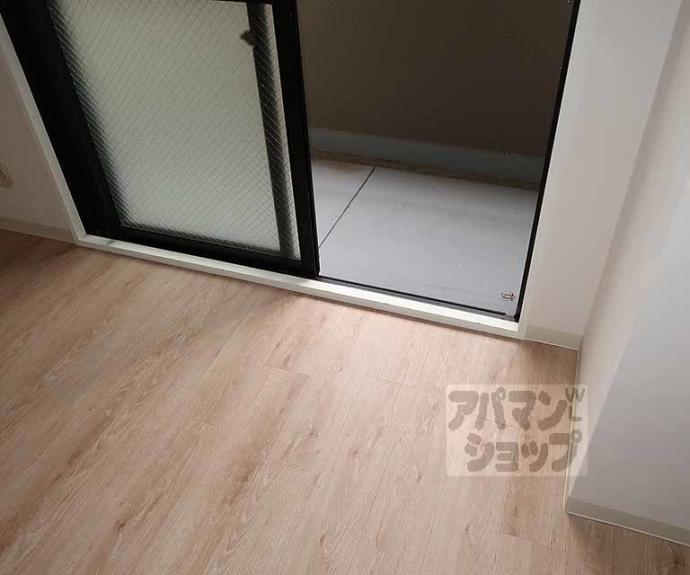 【ダイアモンテ七条】間取