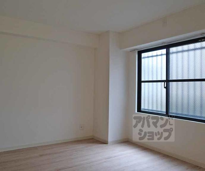 【ダイアモンテ七条】間取