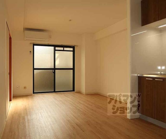 【ダイアモンテ七条】間取