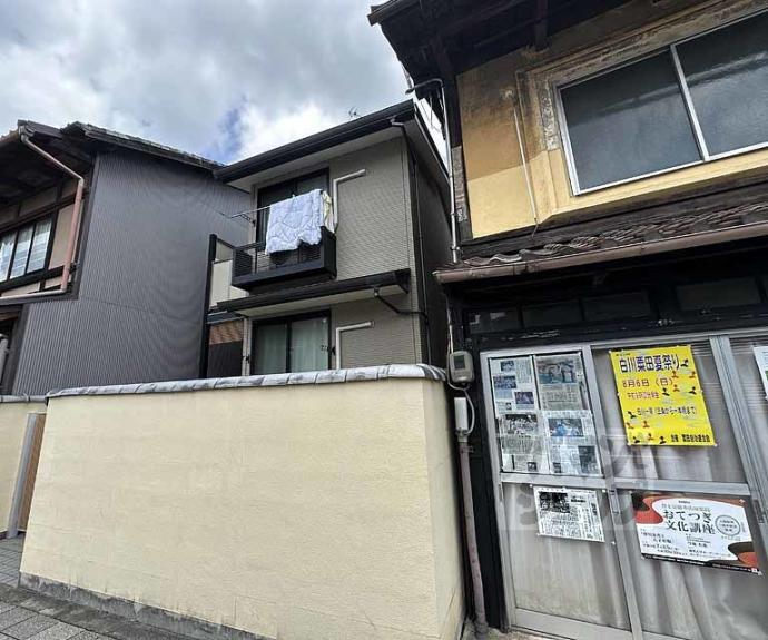 【レオパレス三条東山】間取