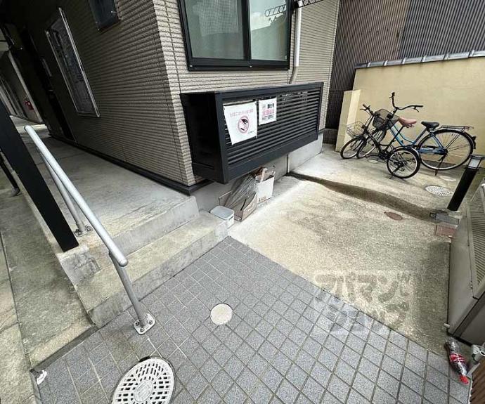 【レオパレス三条東山】間取