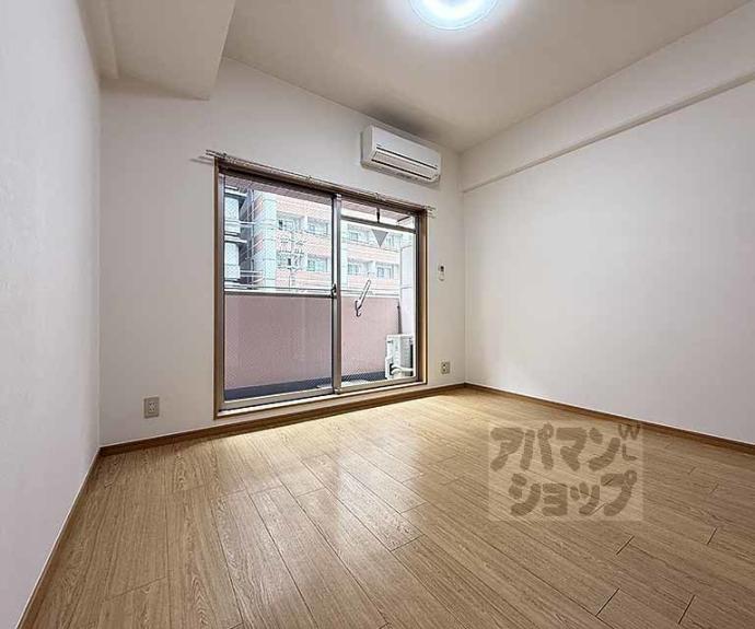 【エステムコート京都河原町プレジール】間取