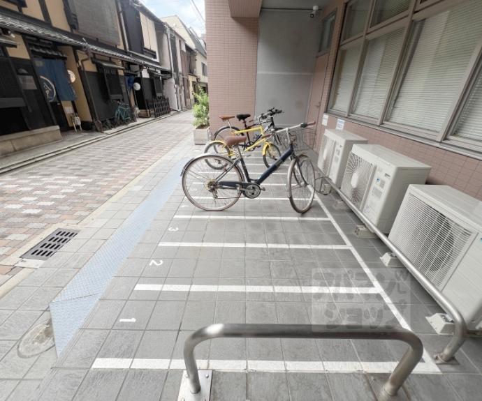 【エステムコート京都河原町プレジール】間取