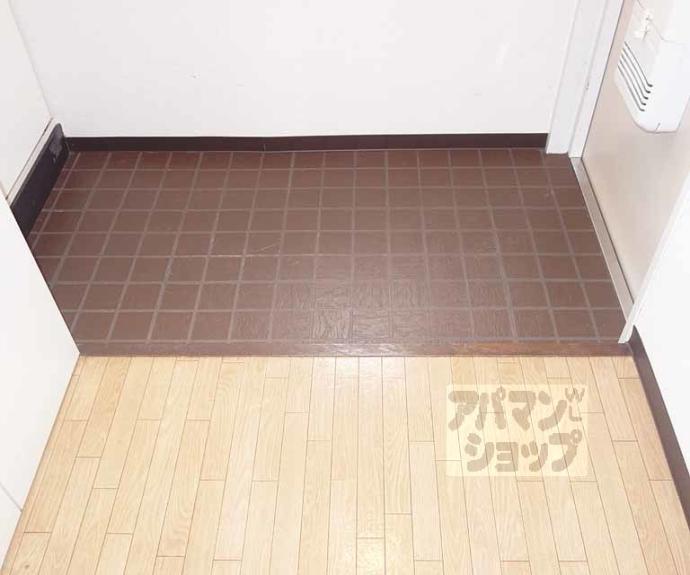 【ロイヤルビーブル】間取