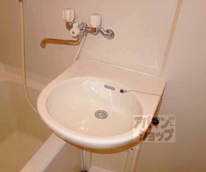 【ロイヤルビーブル】間取