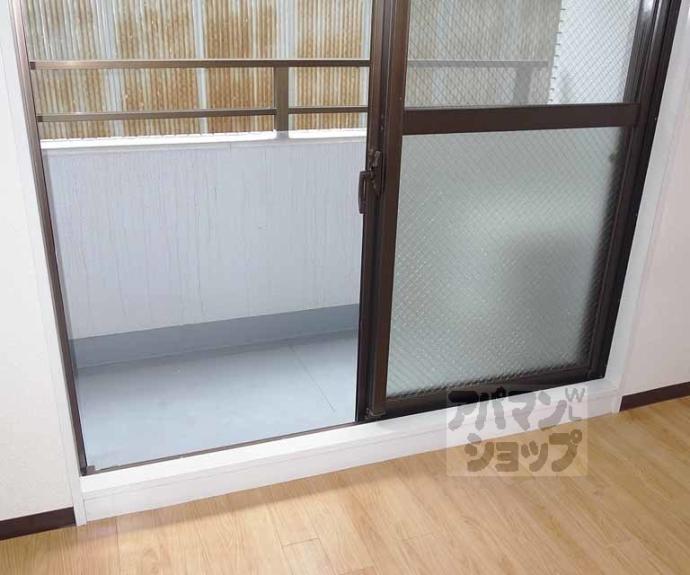 【ロイヤルビーブル】間取