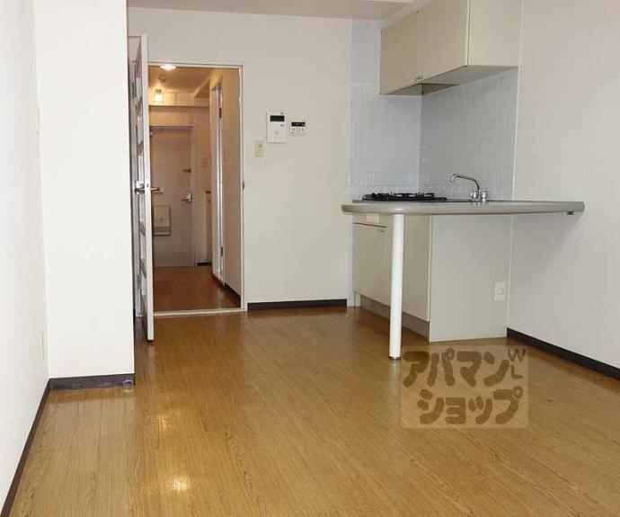 【ロイヤルビーブル】間取