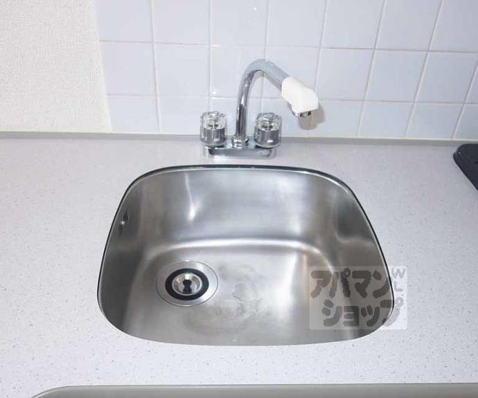 【ロイヤルビーブル】間取