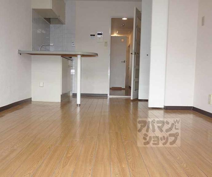 【ロイヤルビーブル】間取