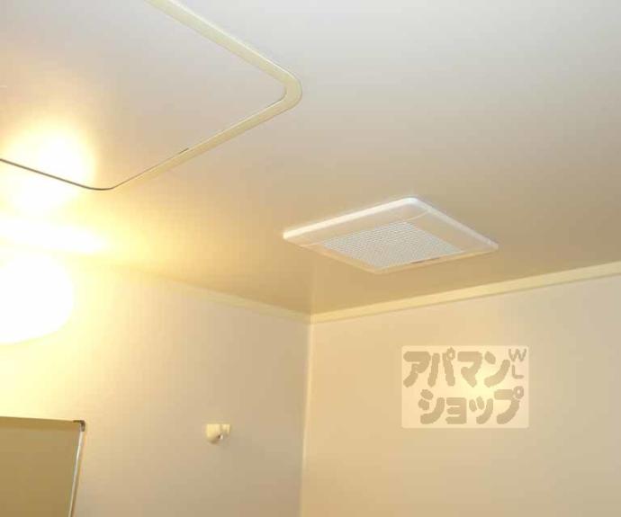 【ロイヤルビーブル】間取