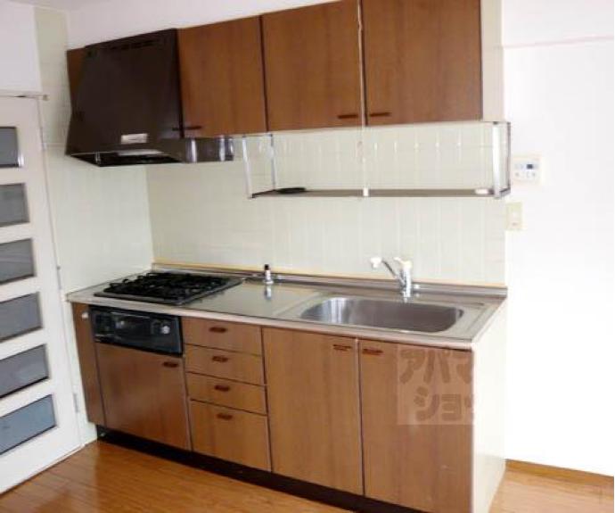 【ロイヤルビーブル】間取