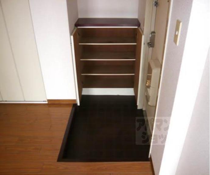 【ロイヤルビーブル】間取