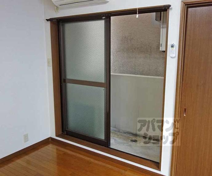 【マンション５】間取