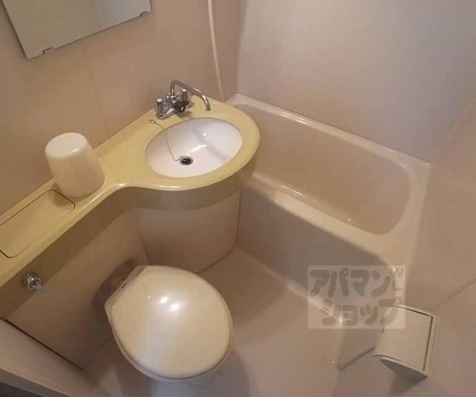 【万里小路アベニュー】間取