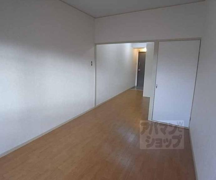 【万里小路アベニュー】間取