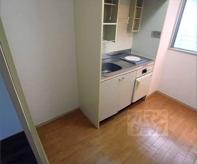 【万里小路アベニュー】間取