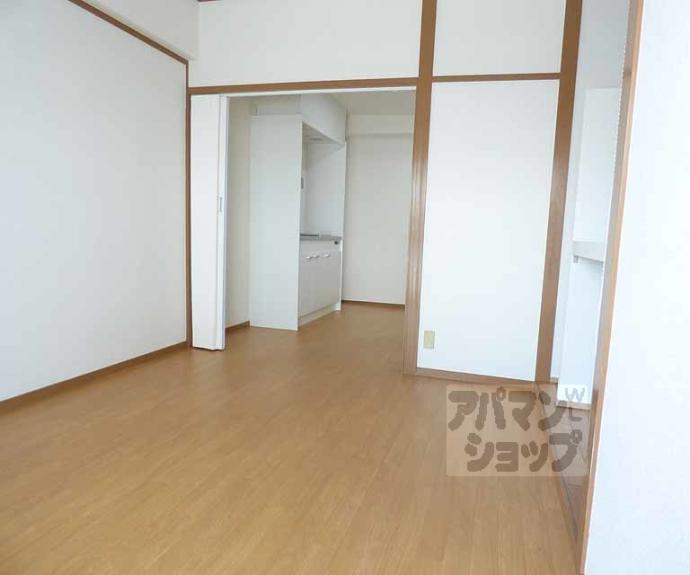 【万里小路アベニュー】間取