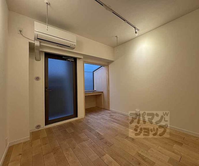 【サンフローラ三条大宮】