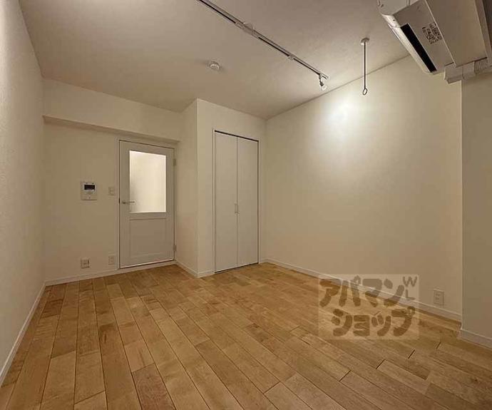 【サンフローラ三条大宮】