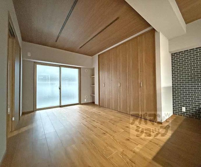 【ＳＡＫＩＺＯ　ＶＩＬＬＡ烏丸四条】間取