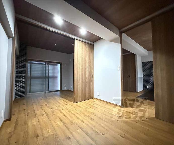 【ＳＡＫＩＺＯ　ＶＩＬＬＡ烏丸四条】間取