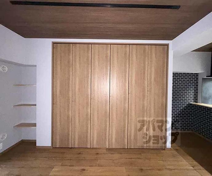 【ＳＡＫＩＺＯ　ＶＩＬＬＡ烏丸四条】間取