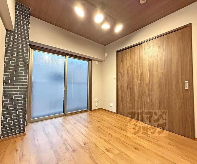 【ＳＡＫＩＺＯ　ＶＩＬＬＡ烏丸四条】間取