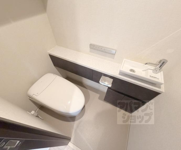 【イーグルコート二条駅ウエスト】間取