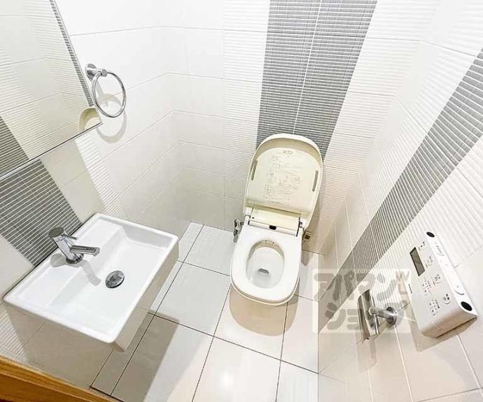 【御所西ロイヤルプラザ】間取