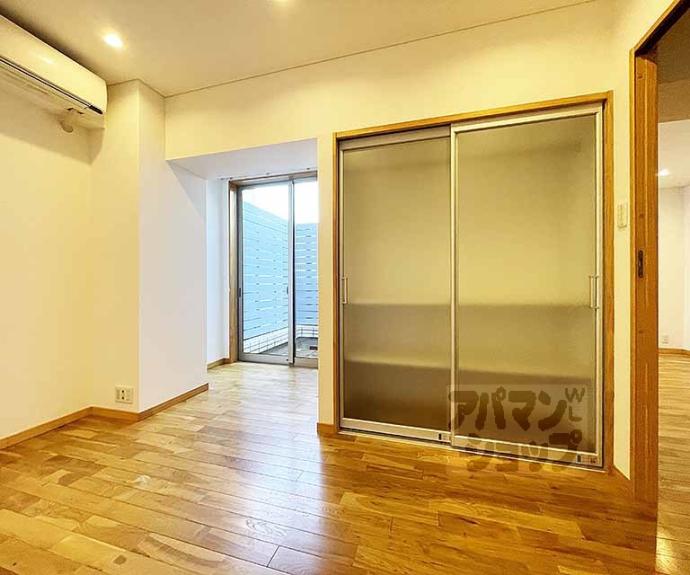 【御所西ロイヤルプラザ】間取