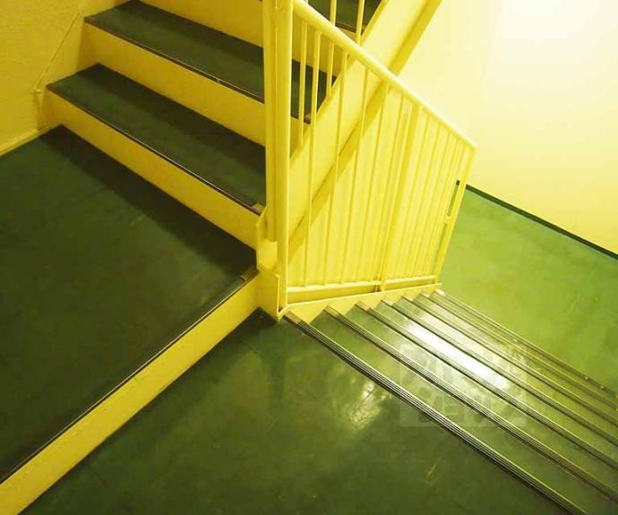 【コスモＳＴ河原町】間取
