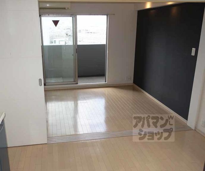 【エスリード西大路駅前】間取