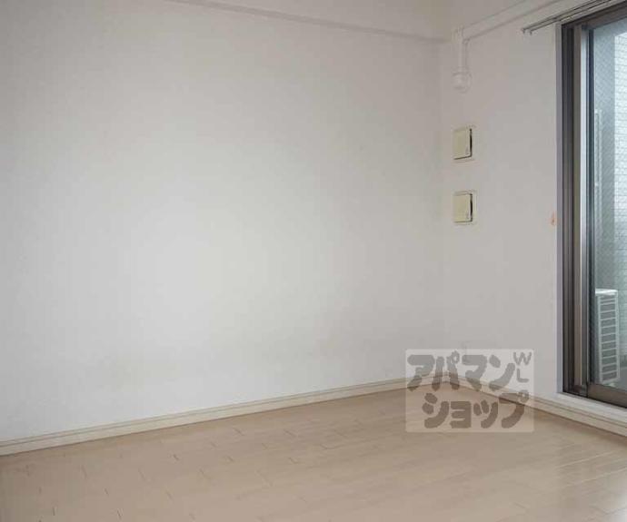 【エスリード西大路駅前】間取