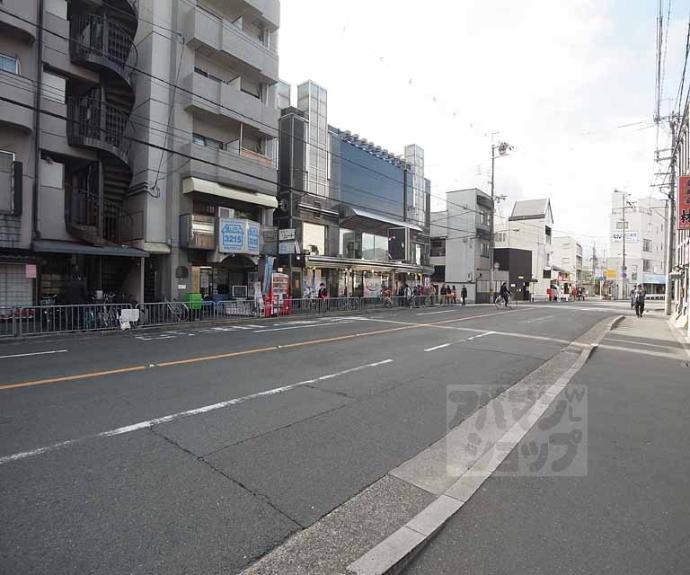 【ファーストコート御所室町】間取