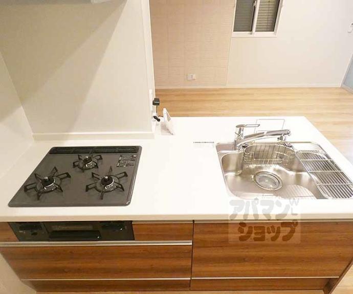 【シャーメゾン室町御所西】間取