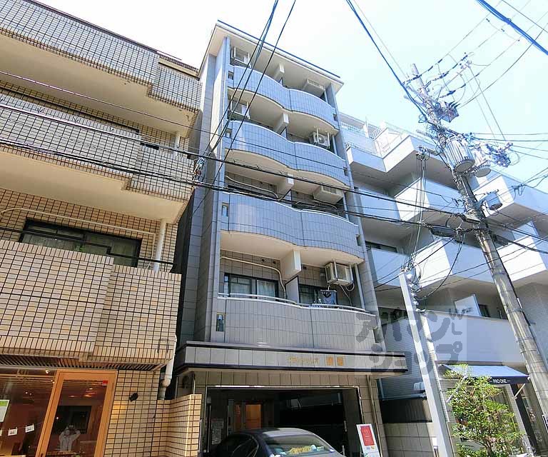 グランシャリオ勝屋